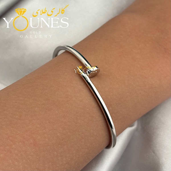 بنگل طلا سفید طرح میخی کارتیر